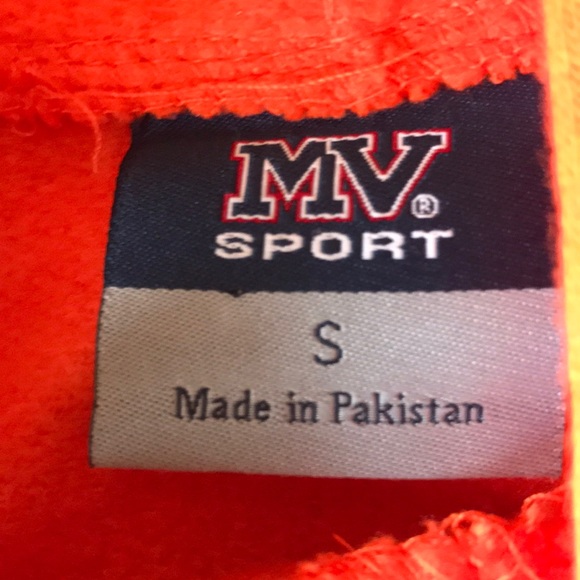 Lightly used duluth sweatshirt. - Picture 3 of 3